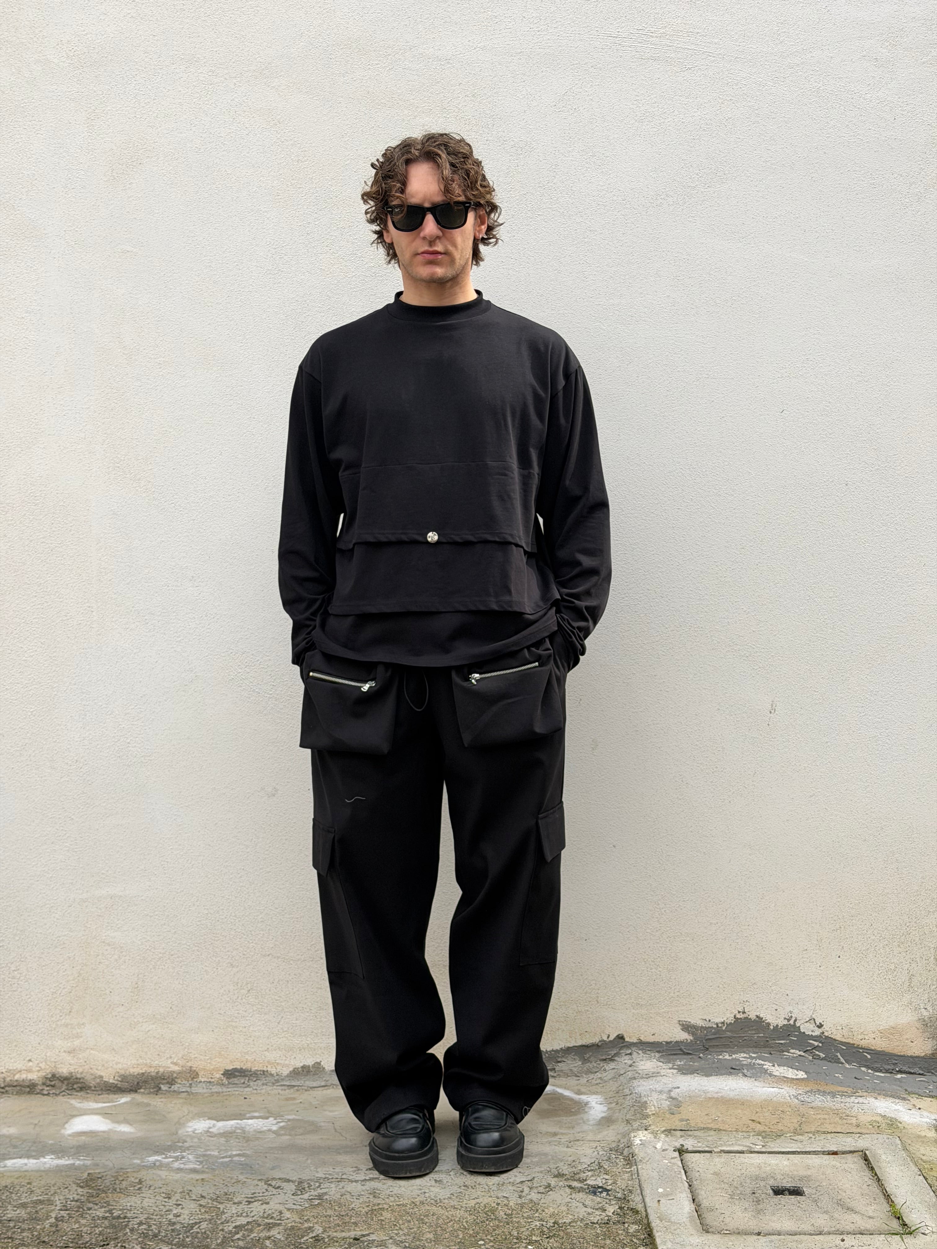 LONGSLEEVE BLACK CIRCUS