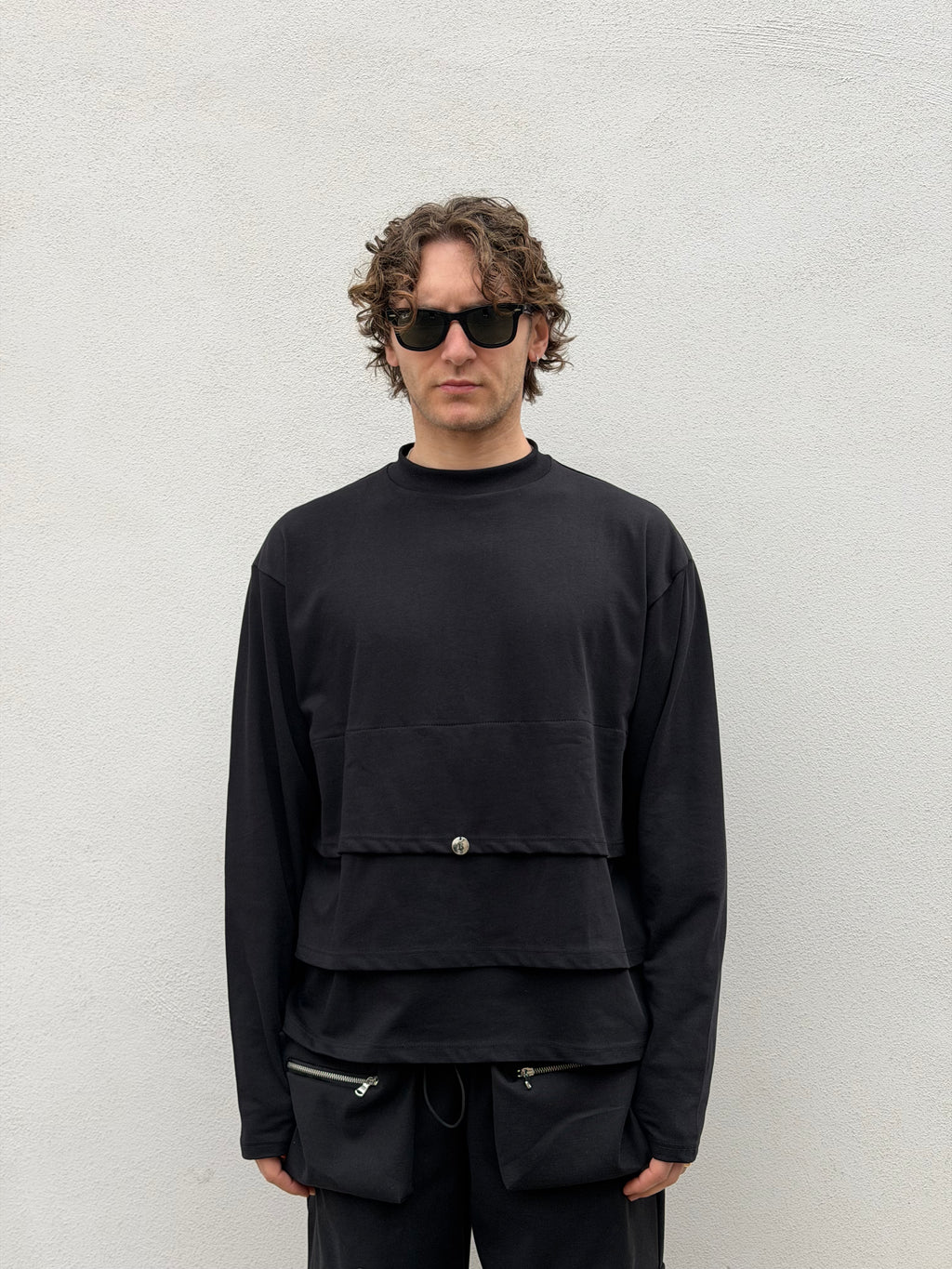 LONGSLEEVE BLACK CIRCUS